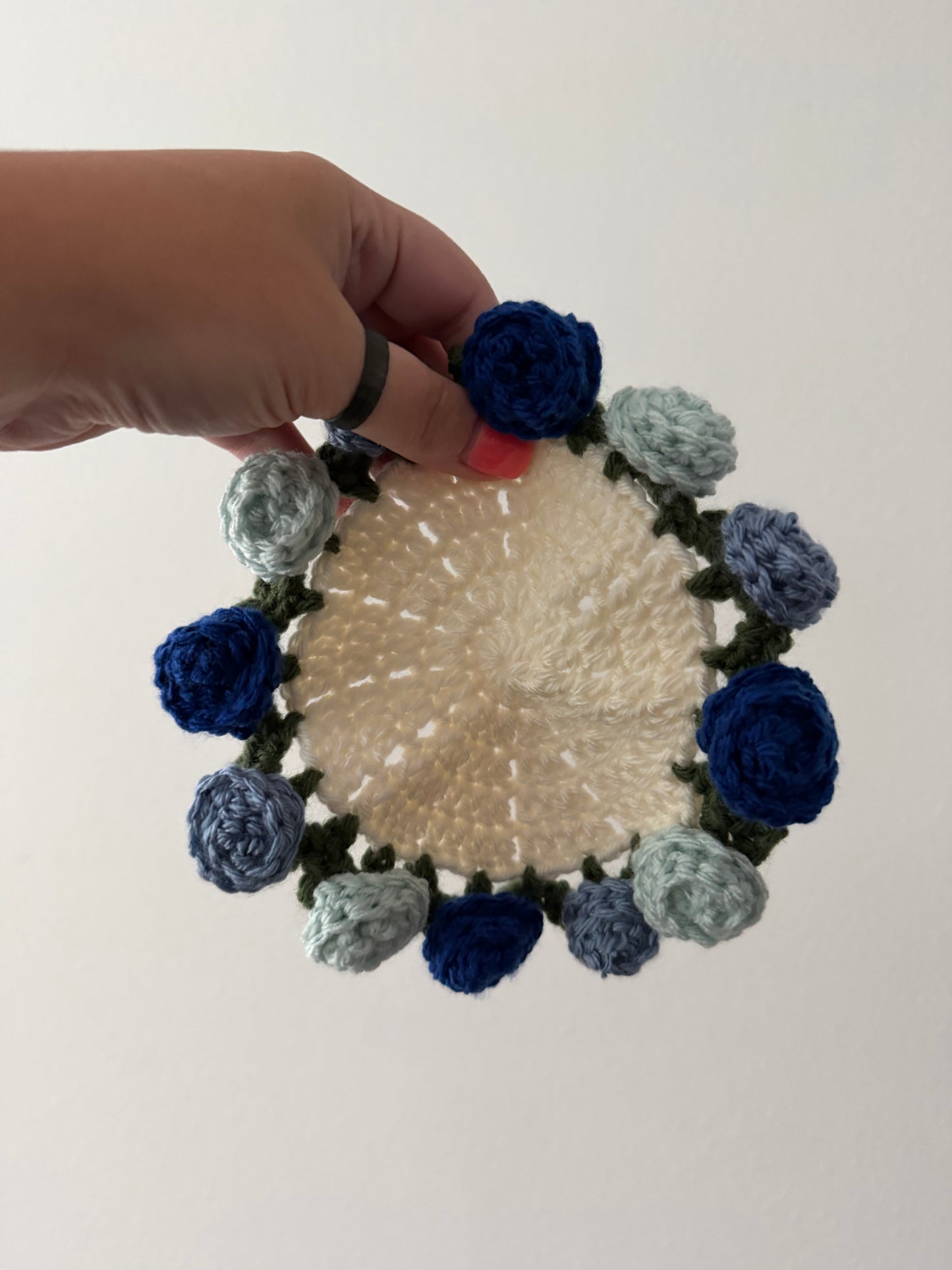 Rose coffee cup mat
